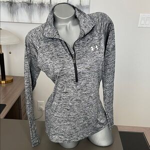 Under Armour Women's Heathered Quarter-Zip Sweatshirt